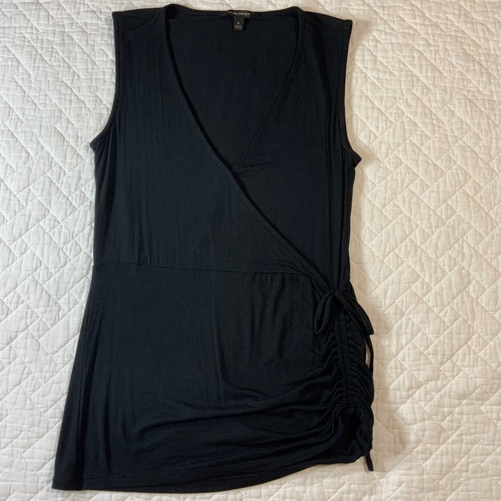 Banana Republic Women’s Black Ruched Side Top Size Small Modal Blend (F22)